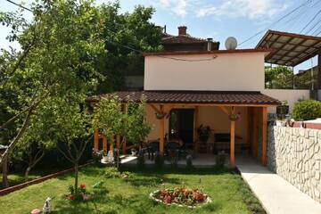 Фотографии Гостевой дом Saint Maria Guest House г. Велинград (Болгария) №5 Фото Гостевой дом Saint Maria Guest House г. Велинград 5
