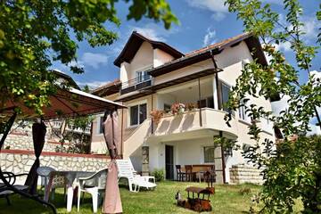 Фотографии Гостевой дом Saint Maria Guest House г. Велинград (Болгария) №3 Фото Гостевой дом Saint Maria Guest House г. Велинград 3
