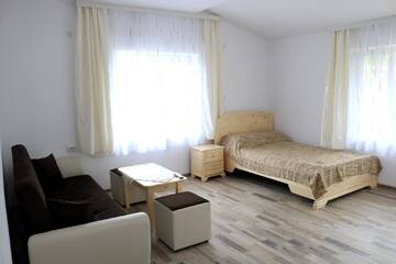 Фото номера Трехместный номер с видом на горы Гостевой дом Vila Marina Livada г. Велинград 2