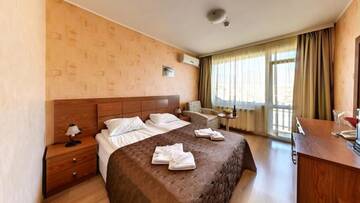 Фото номера Двухместный номер с 2 отдельными кроватями Отель Balneo &amp; SPA Hotel Aura г. Велинград 9