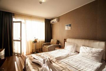 Фото номера Двухместный номер с 2 отдельными кроватями Отель Balneo &amp; SPA Hotel Aura г. Велинград 11