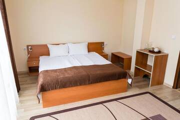 Фото номера Семейный люкс с балконом Гостевой дом Guest House Elena г. Велинград 5