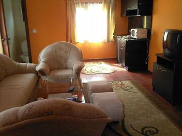 Фото номера Семейный люкс Гостевой дом Guest House PIP г. Велинград 4