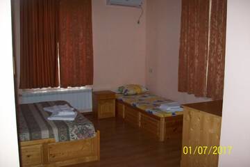Фото номера Четырехместный номер &quot;Комфорт&quot; Гостевой дом Guest House Gergevana г. Велинград 8