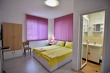 Фото номера Двухместный номер Делюкс с 1 кроватью Гостевой дом Saint Maria Guest House г. Велинград 2