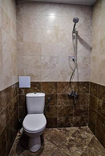 Фото номера Двухместный номер с 1 кроватью и балконом Гостевой дом Zarevata Guest House г. Велинград 4