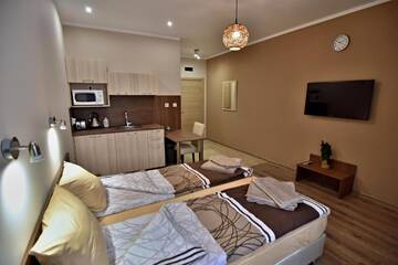 Фото номера Двухместный номер с 1 кроватью и балконом Гостевой дом Zarevata Guest House г. Велинград 2