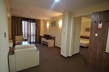 Фото номера Суперлюкс с балконом Отель Spa Hotel Kleptuza г. Велинград 4