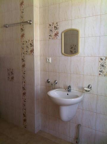 Фото номера Двухместный номер с 1 кроватью и балконом Отель Family Hotel Velevi г. Велинград 7