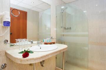 Фото номера Люкс с 2 спальнями Отель Park Hotel Olymp &amp; SPA г. Велинград 5