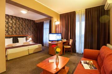 Фото номера Улучшенный полулюкс с ванной Отель Park Hotel Olymp &amp; SPA г. Велинград 2