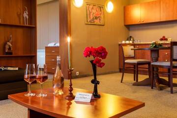 Фото номера Суперлюкс с двумя спальнями и балконом Отель Park Hotel Olymp &amp; SPA г. Велинград 3