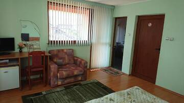 Фото номера Двухместный номер с 1 кроватью или 2 отдельными кроватями Отель Family Hotel Dalia г. Велинград 4