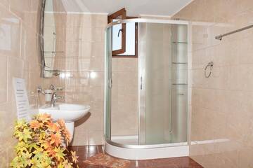 Фото номера Люкс с 1 спальней и балконом Гостевой дом Guest House London г. Велинград 6