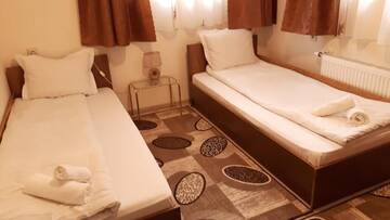 Фото номера Апартаменты с 2 спальнями Гостевой дом Guest House Radoychevi г. Велинград 17