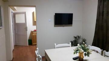 Фото номера Апартаменты с 2 спальнями Гостевой дом Guest House Radoychevi г. Велинград 10